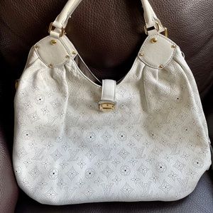 LV MAHINA White Bag